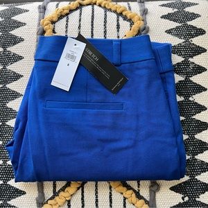 NWT Banana Republic Sloan Crop Size 6